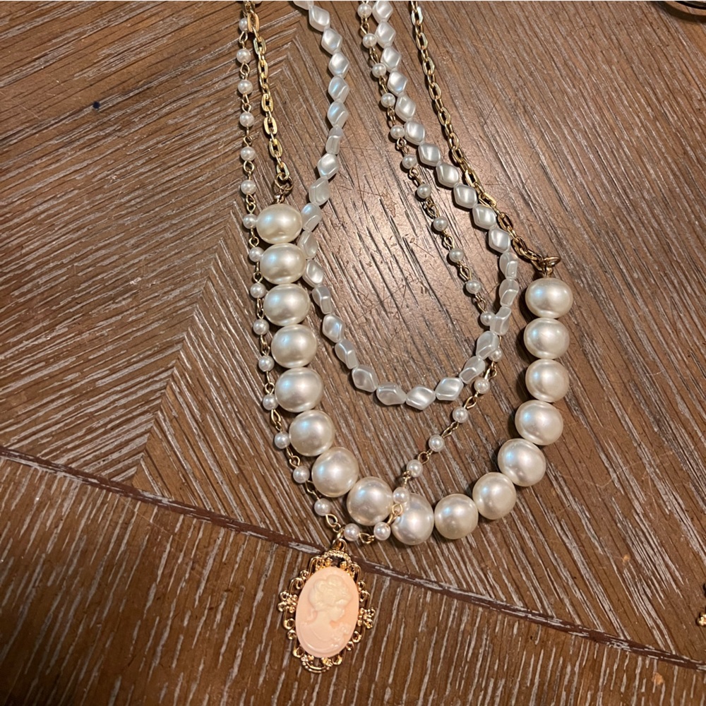 Plunder necklace